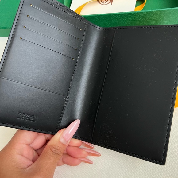 Goyard Grenelle Passport Cover - brand new - Picture 3 of 8